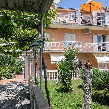 Vikeli Apartment Трогир Екстериор снимка