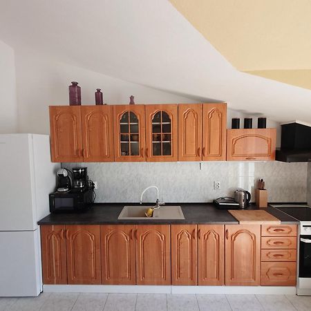 Vikeli Apartment Трогир Екстериор снимка
