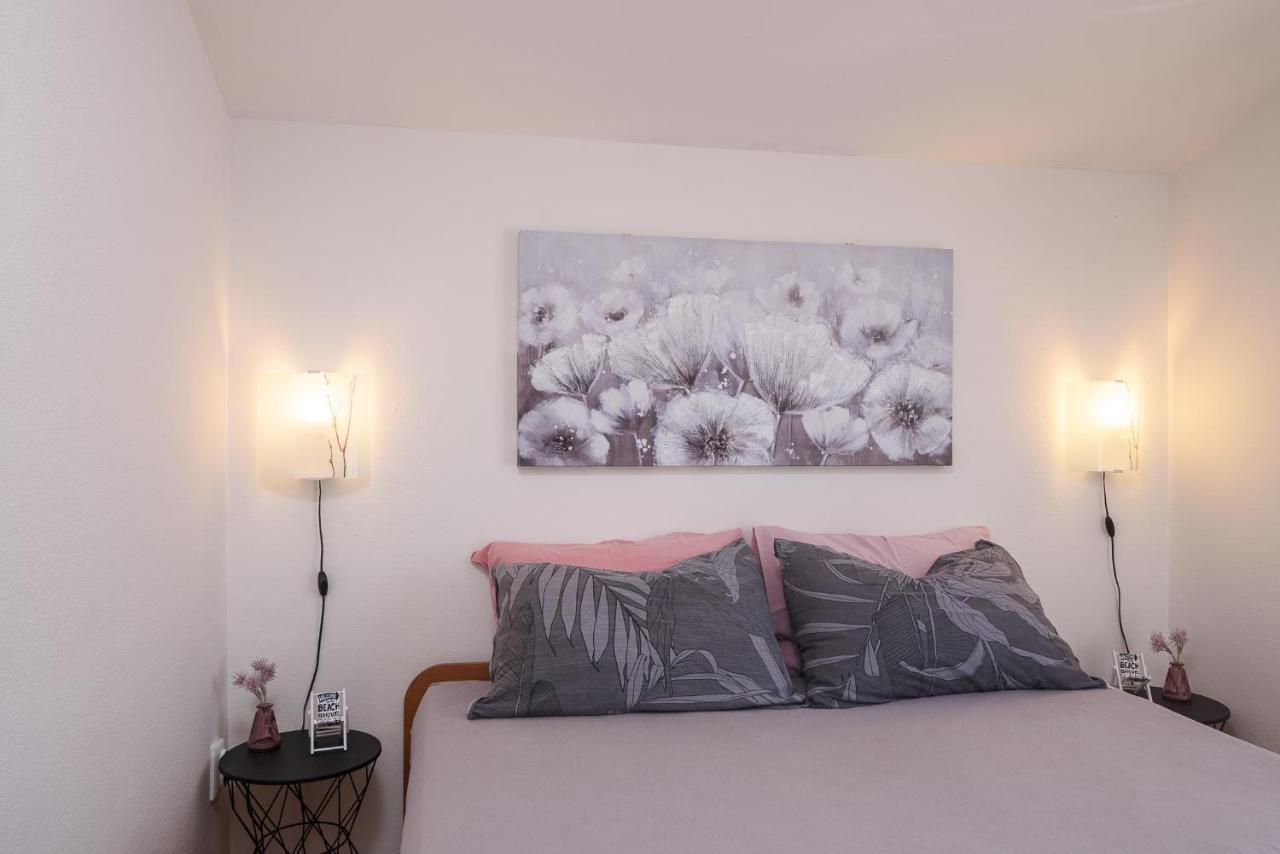 Vikeli Apartment Трогир Екстериор снимка