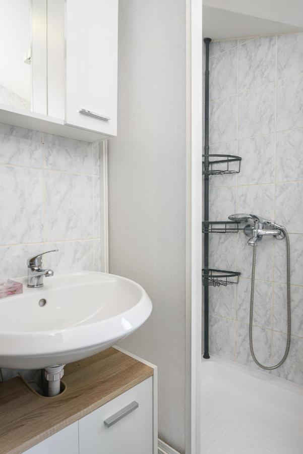 Vikeli Apartment Трогир Екстериор снимка