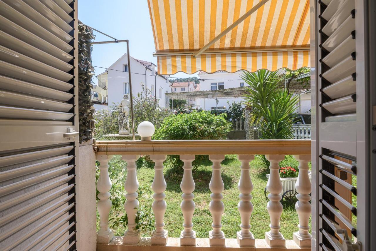 Vikeli Apartment Трогир Екстериор снимка